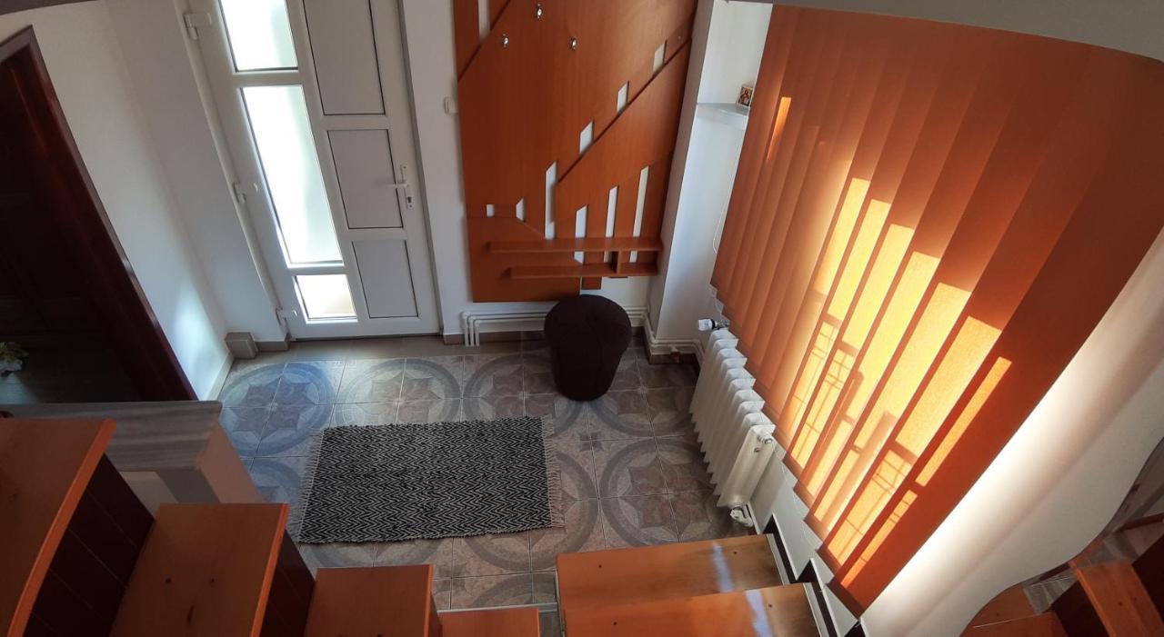 Вилла Casa Ultracentral Сучава Экстерьер фото