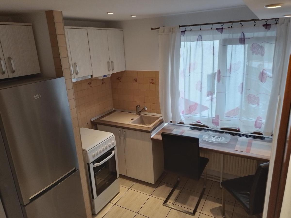 Вилла Casa Ultracentral Сучава Экстерьер фото